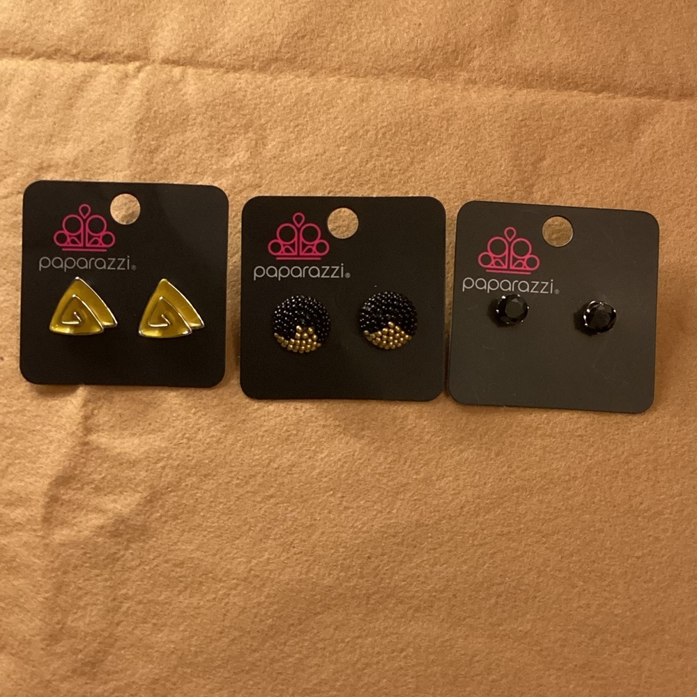 NWT paparazzi post-Earring bundle (3pairs)